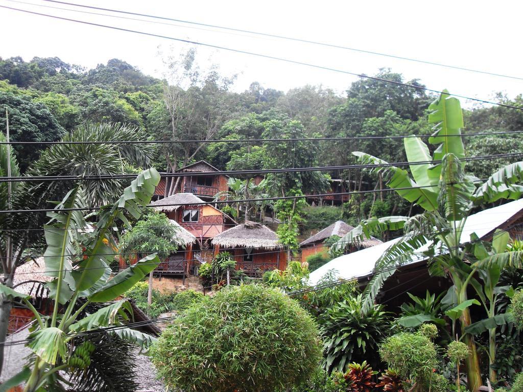 Bamboo Mountain View Phi Phi Resort エクステリア 写真